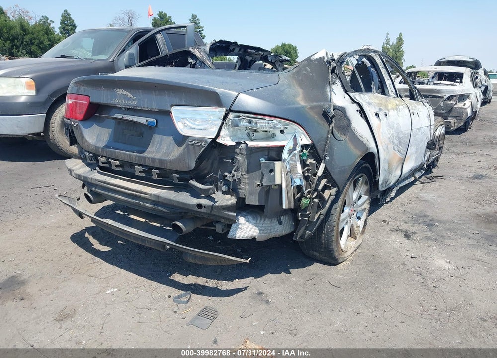 2017 JAGUAR XE 25T PREMIUM VIN: SAJAD4BG0HA963207