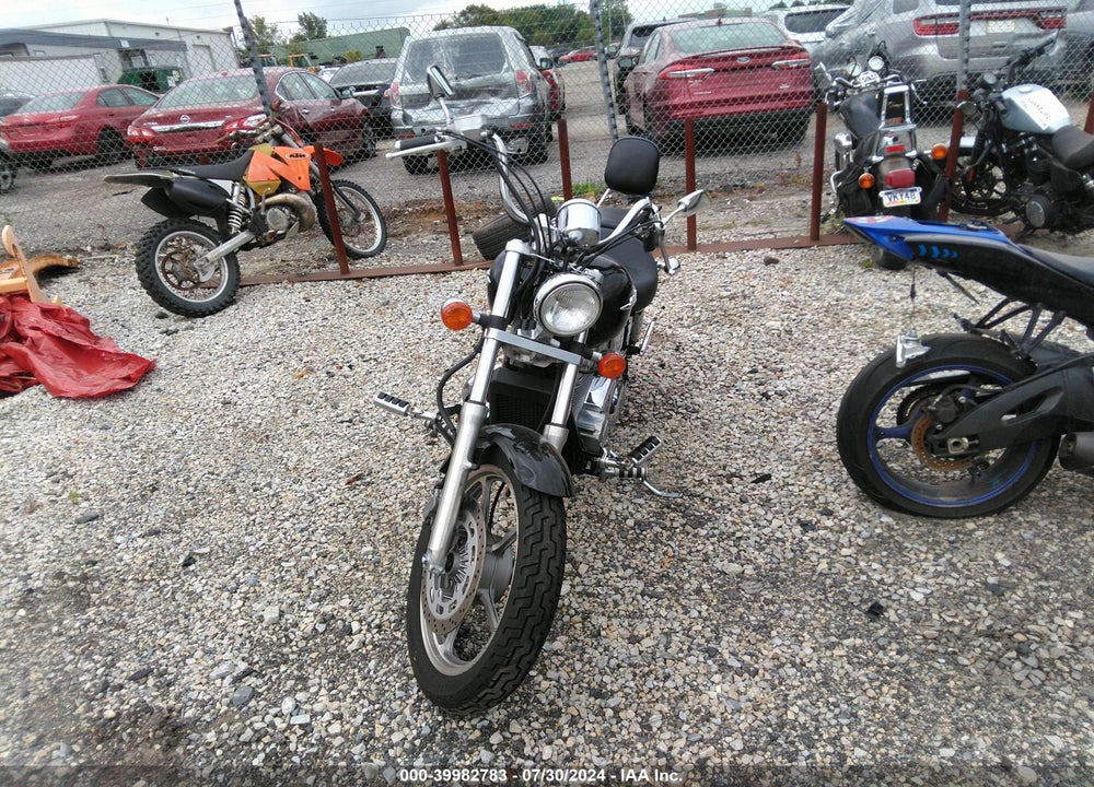 2004 HONDA VT1100 C VIN: 1HFSC18094A802837