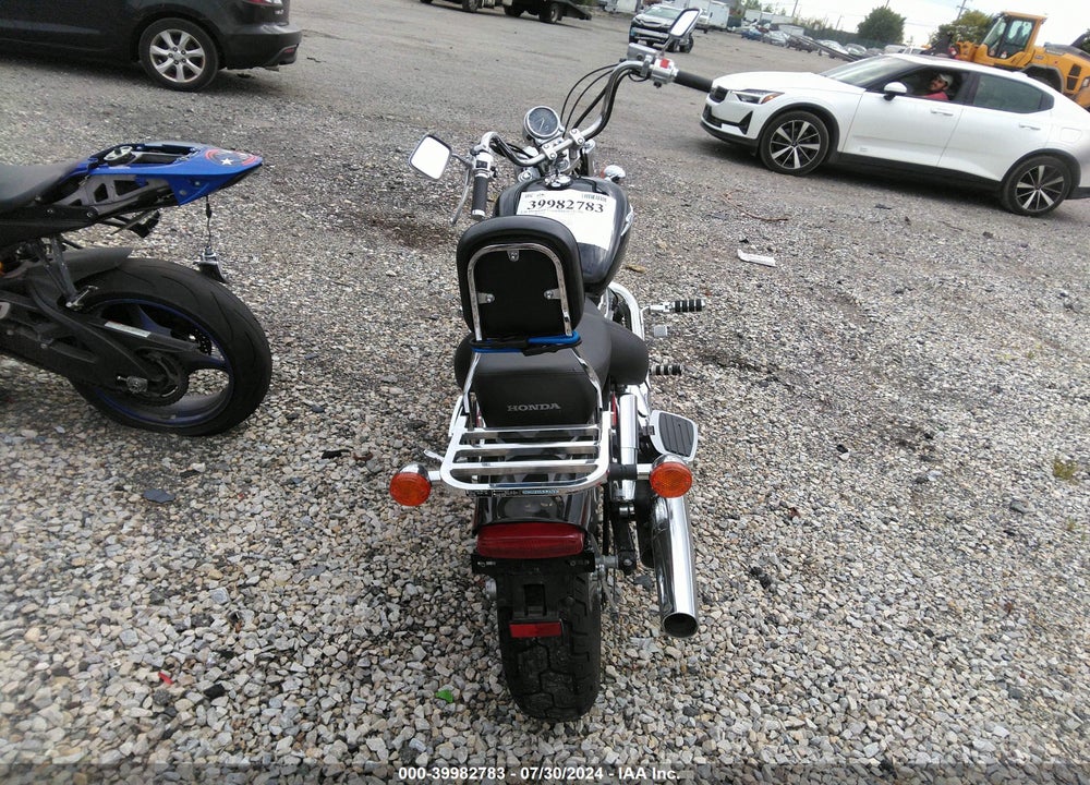 2004 HONDA VT1100 C VIN: 1HFSC18094A802837