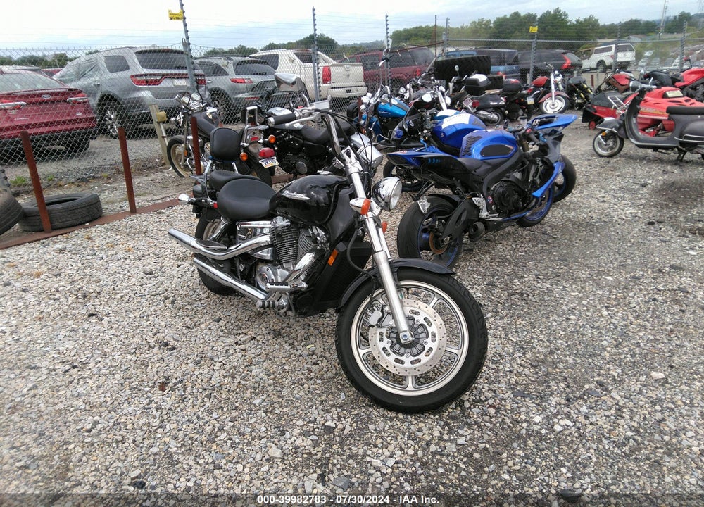 2004 HONDA VT1100 C VIN: 1HFSC18094A802837