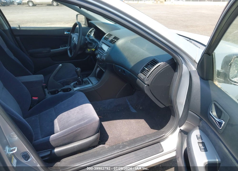 2003 HONDA ACCORD 2.4 EX VIN: JHMCM55643C046945