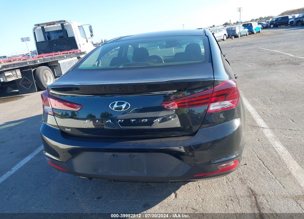2020 HYUNDAI ELANTRA SE VIN: 5NPD74LF0LH564596