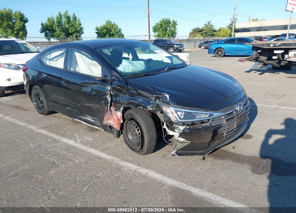2020 HYUNDAI ELANTRA SE VIN: 5NPD74LF0LH564596
