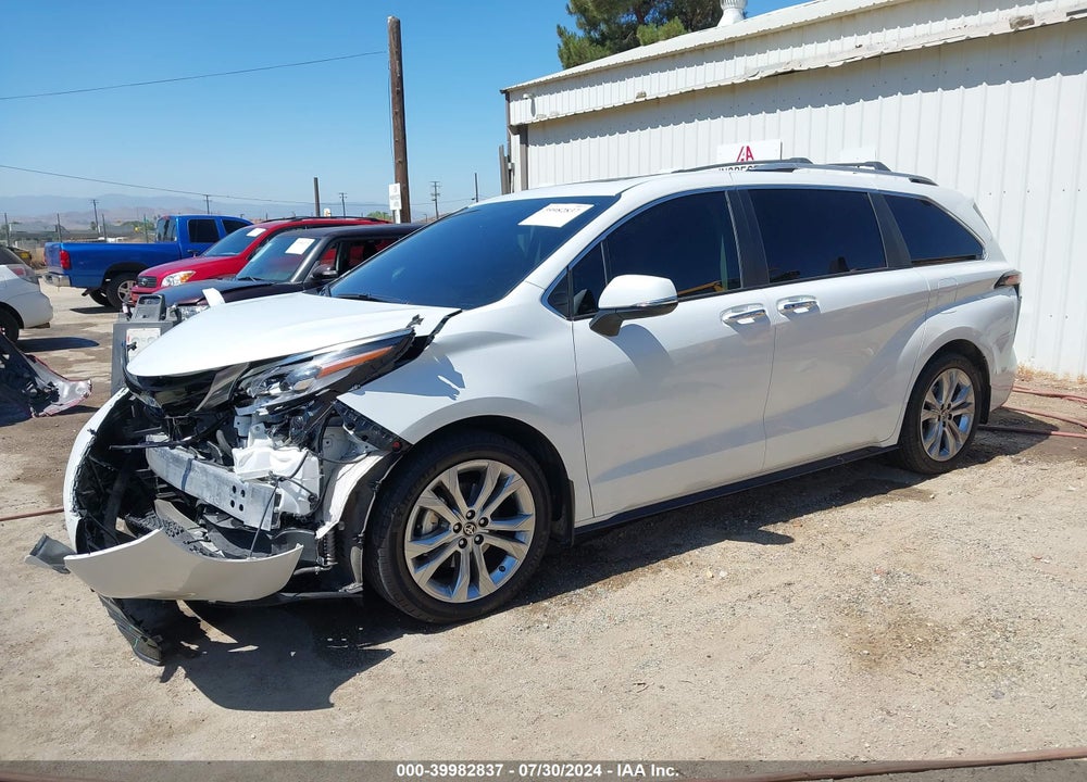 2023 TOYOTA SIENNA PLATINUM VIN: 5TDERKEC0PS147923