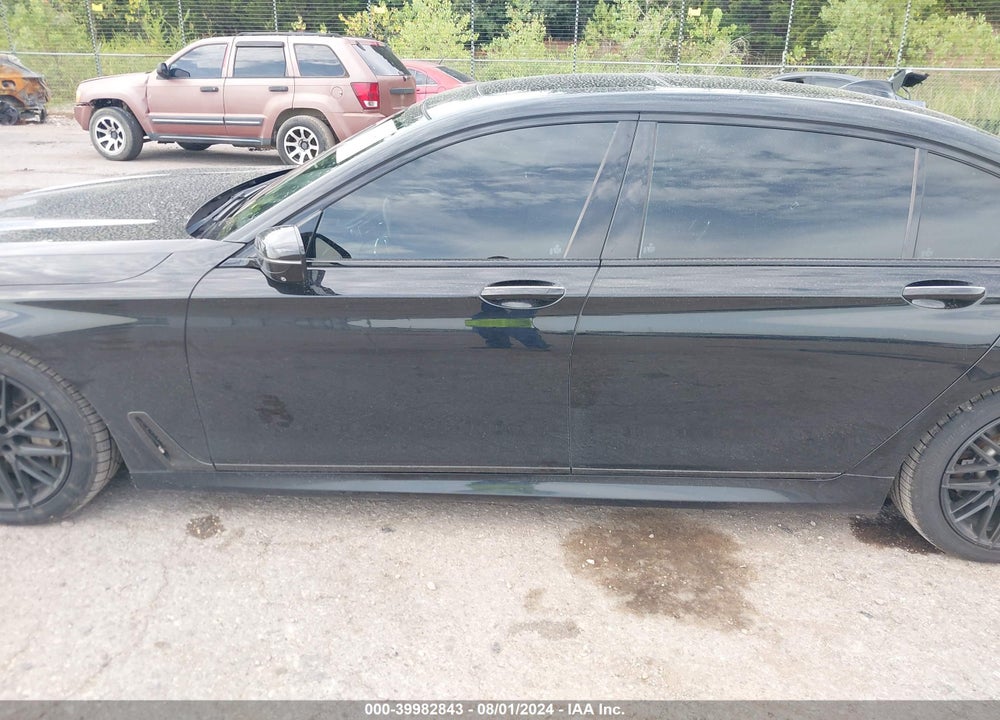 2017 BMW ALPINA B7 XDRIVE VIN: WBA7F2C5XHG422700