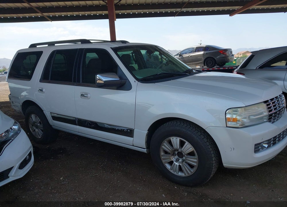 2011 LINCOLN NAVIGATOR VIN: 5LMJJ2H56BEJ05010
