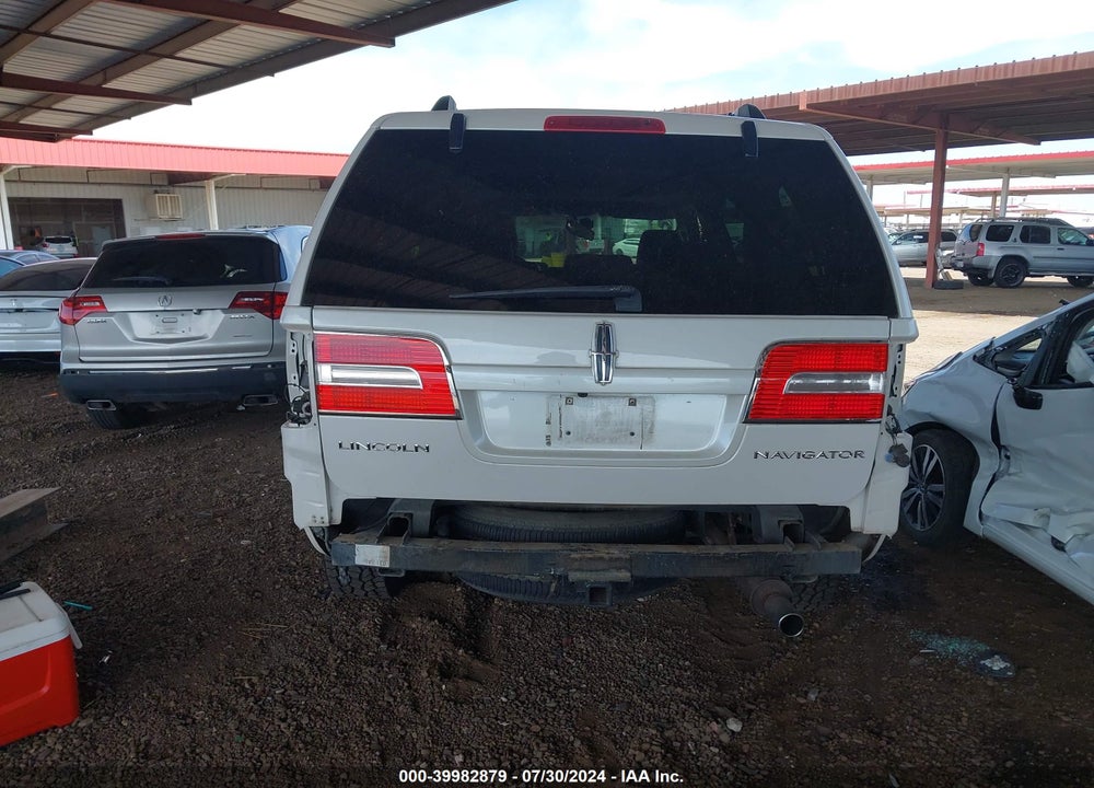 2011 LINCOLN NAVIGATOR VIN: 5LMJJ2H56BEJ05010
