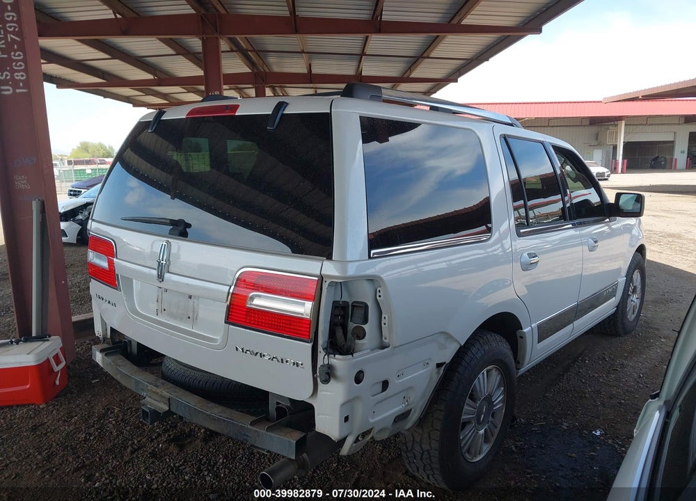 2011 LINCOLN NAVIGATOR VIN: 5LMJJ2H56BEJ05010