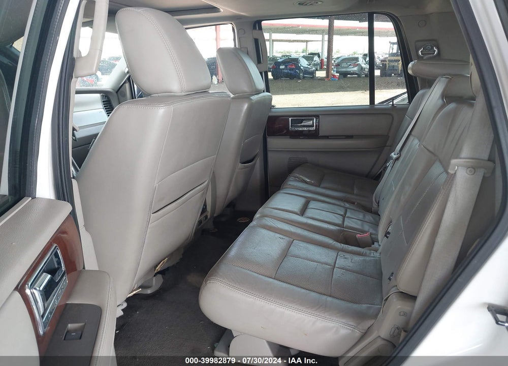 2011 LINCOLN NAVIGATOR VIN: 5LMJJ2H56BEJ05010