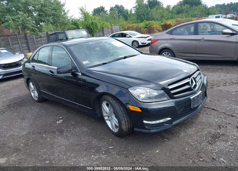 2014 MERCEDES-BENZ C 300 LUXURY 4MATIC/SPORT 4MATIC VIN: WDDGF8AB3ER305254