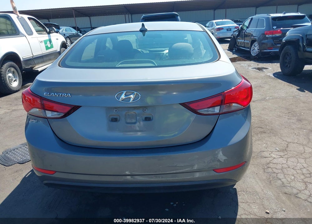 2014 HYUNDAI ELANTRA SE VIN: 5NPDH4AE2EH465157