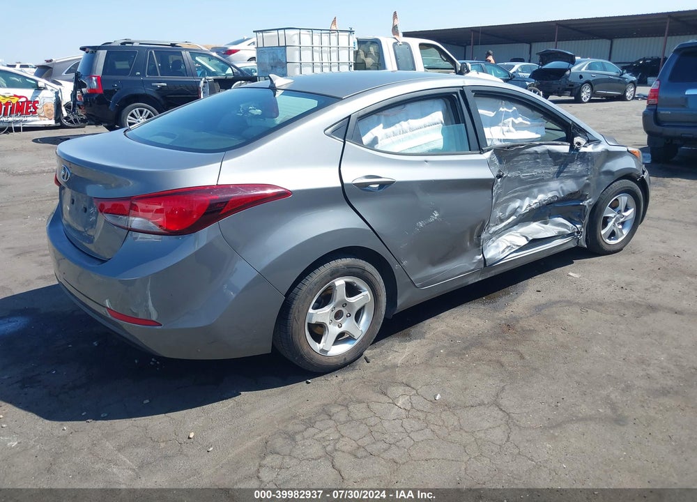 2014 HYUNDAI ELANTRA SE VIN: 5NPDH4AE2EH465157