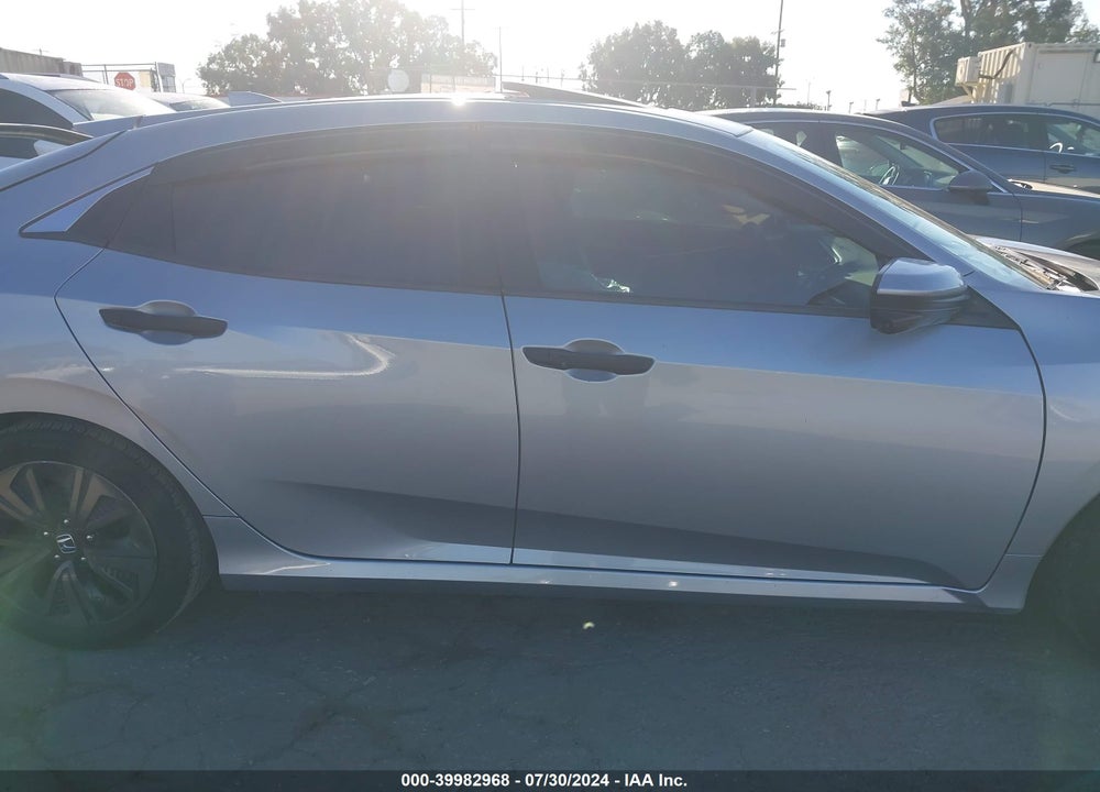 2018 HONDA CIVIC EX VIN: SHHFK7H53JU424416