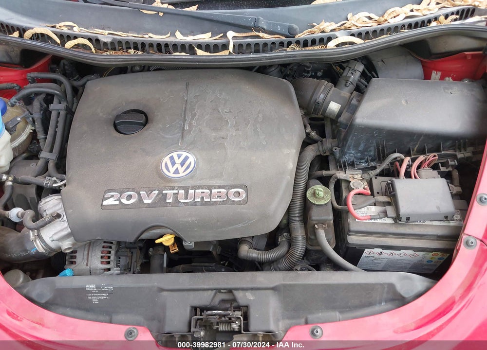 2001 VOLKSWAGEN NEW BEETLE GLS 1.8L TURBO VIN: 3VWCD21C51M440958