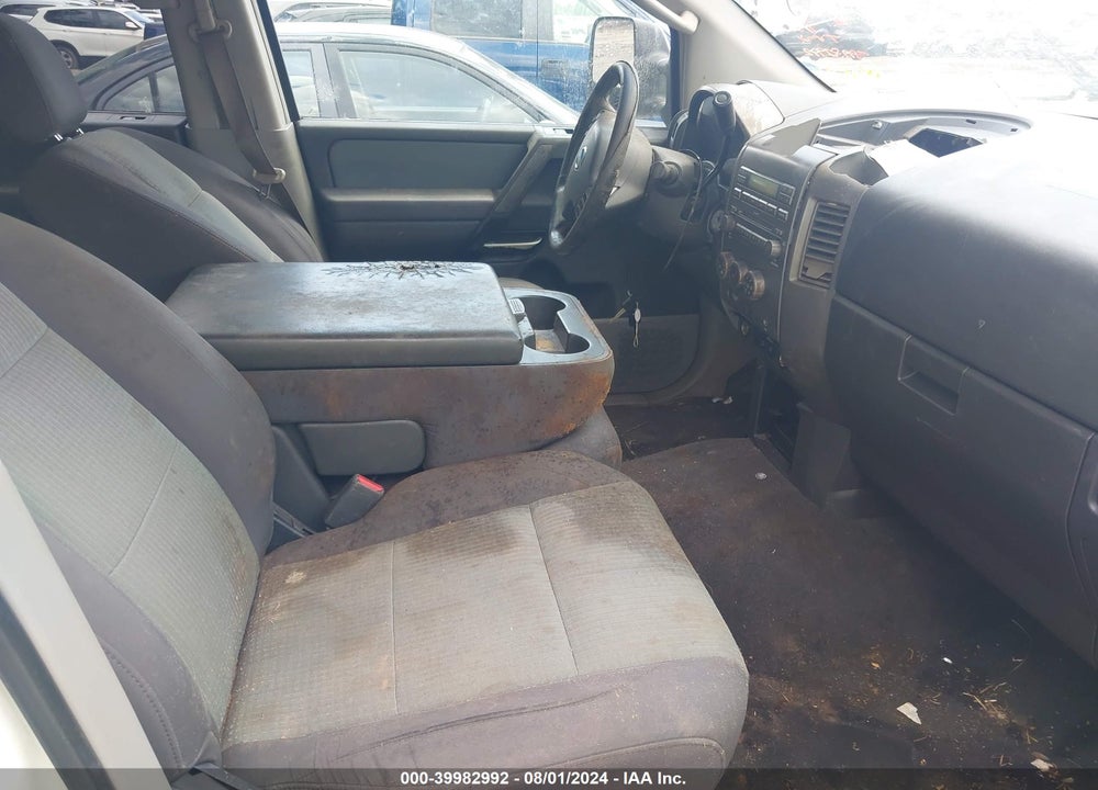 2004 NISSAN TITAN SE VIN: 1N6AA07A54N528915