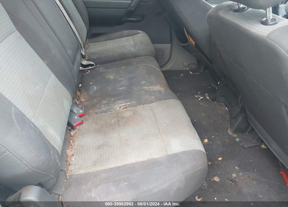 2004 NISSAN TITAN SE VIN: 1N6AA07A54N528915