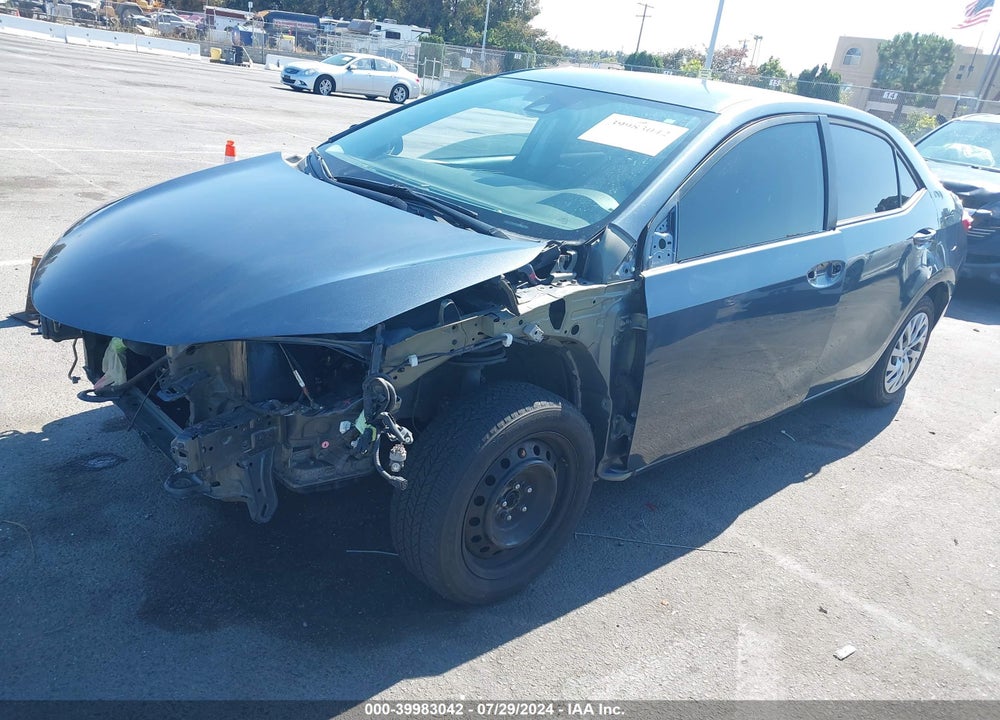 2019 TOYOTA COROLLA LE VIN: 2T1BURHE8KC241993