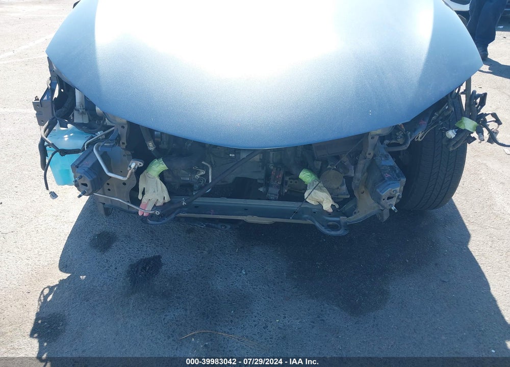 2019 TOYOTA COROLLA LE VIN: 2T1BURHE8KC241993