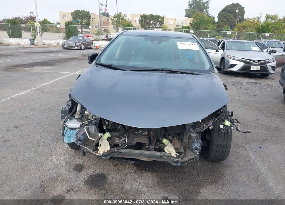 2019 TOYOTA COROLLA LE VIN: 2T1BURHE8KC241993