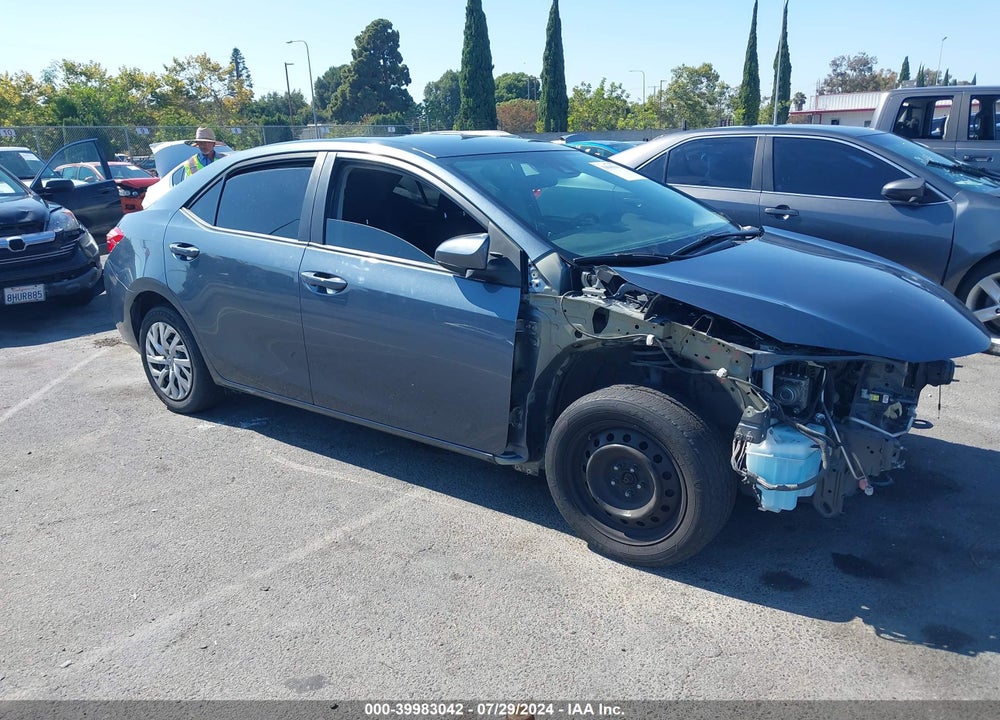 2019 TOYOTA COROLLA LE VIN: 2T1BURHE8KC241993