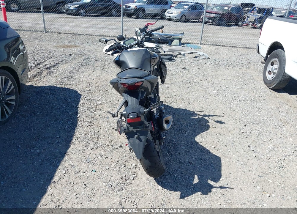 2020 YAMAHA MT-03 VIN: MH3RH20Y8LK001151