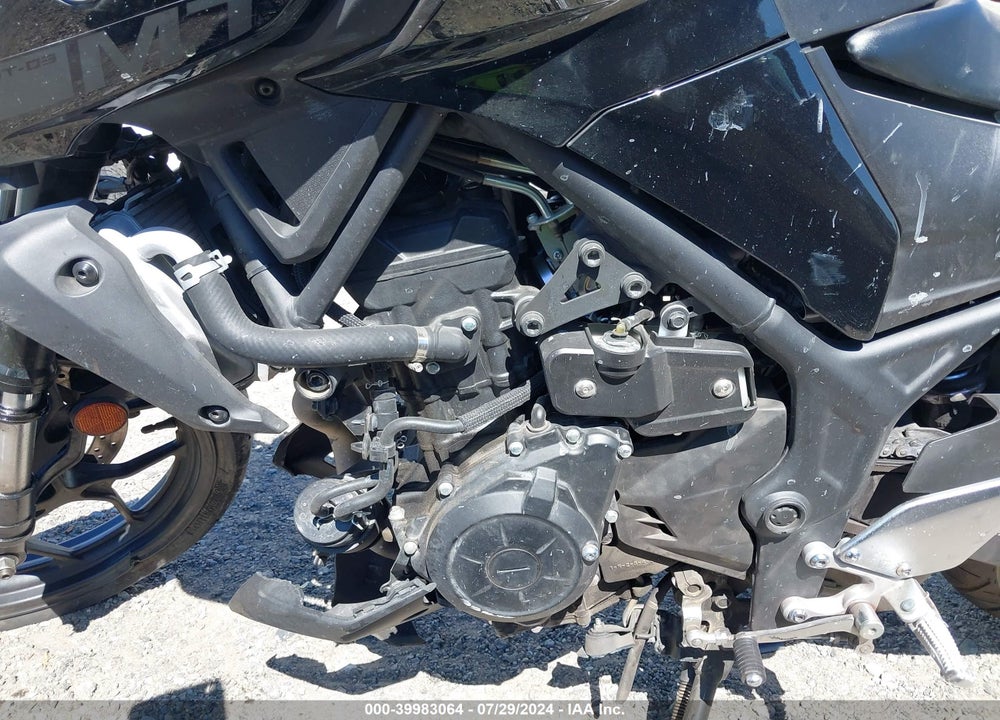 2020 YAMAHA MT-03 VIN: MH3RH20Y8LK001151