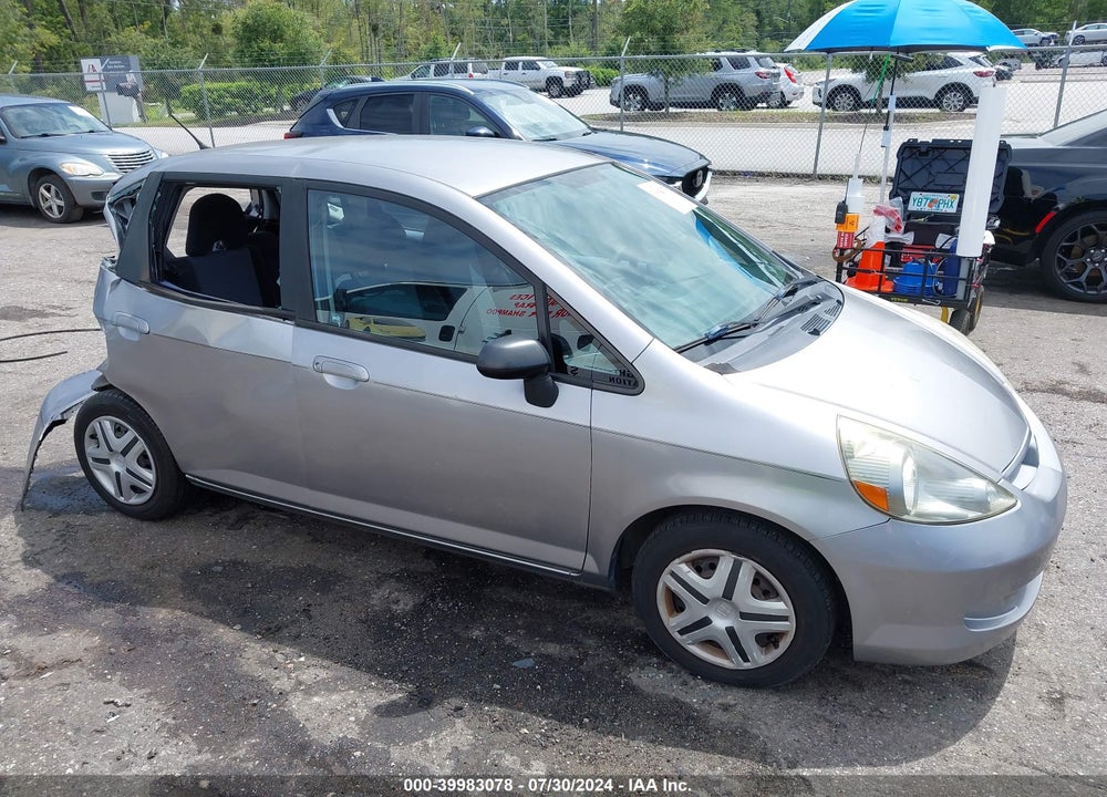 2008 HONDA FIT VIN: JHMGD37448S072072