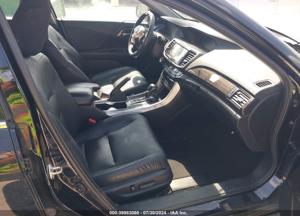 2017 HONDA ACCORD EX-L V6 VIN: 1HGCR3F07HA002492
