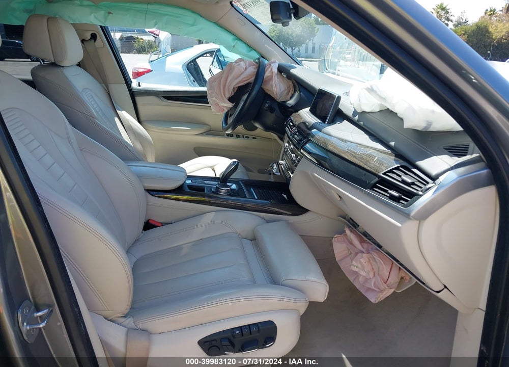 2016 BMW X5 XDRIVE50I VIN: 5UXKR6C57G0J79574