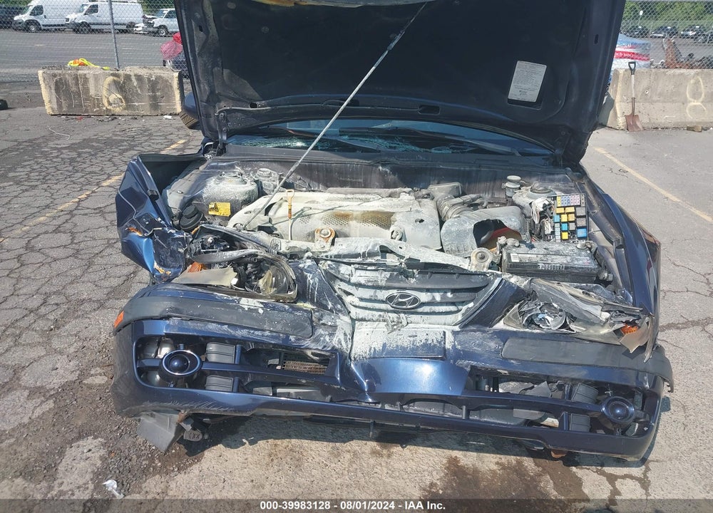 2005 HYUNDAI ELANTRA VIN: KMHDN56DX5U148291