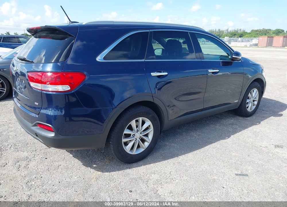 2017 KIA SORENTO 2.4L LX VIN: 5XYPGDA35HG303484