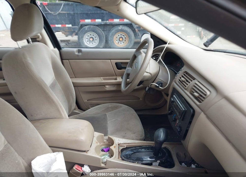 2005 FORD TAURUS SE VIN: 1FAFP53U35A120240
