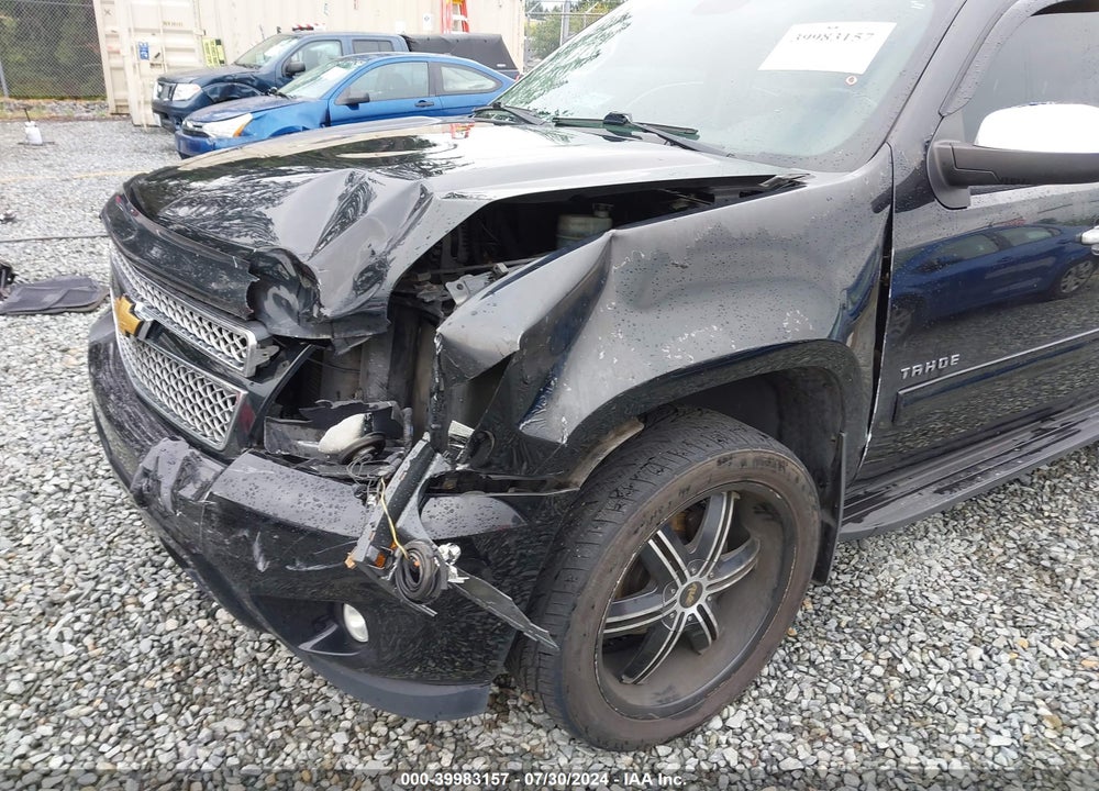 2010 CHEVROLET TAHOE LS VIN: 1GNUKAE03AR127646