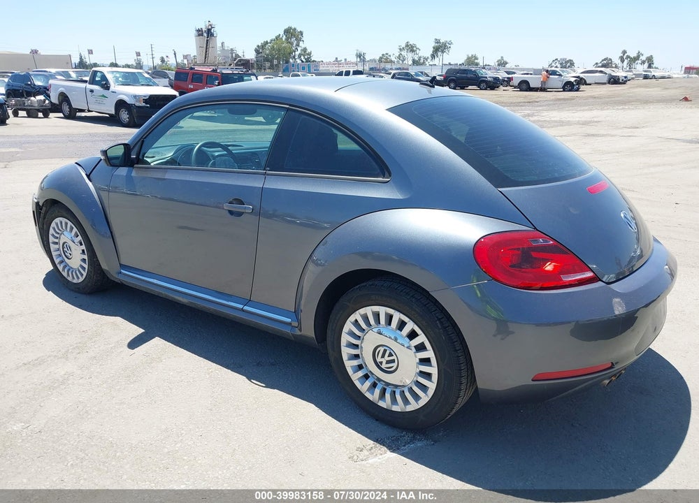 2013 VOLKSWAGEN BEETLE 2.5L VIN: 3VWJP7AT5DM677899