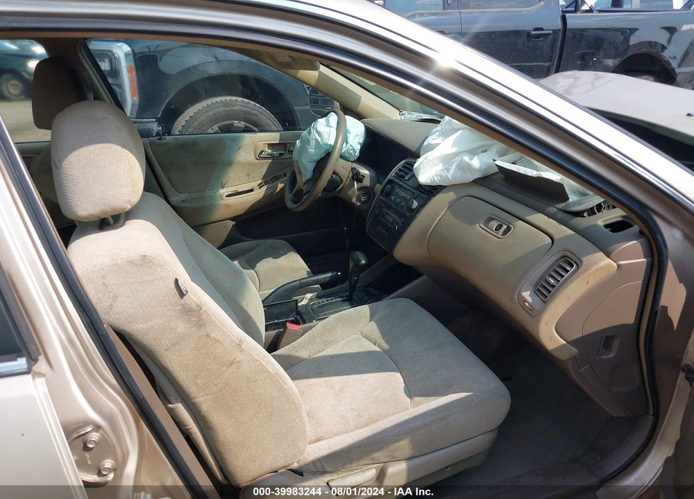 2001 HONDA ACCORD 3.0 LX VIN: 1HGCG16491A010175