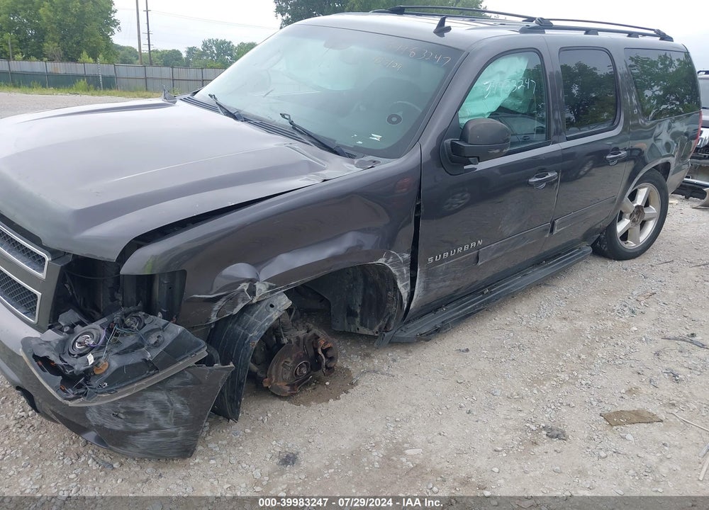 2010 CHEVROLET SUBURBAN 1500 LT1 VIN: 1GNUKJE38AR188971