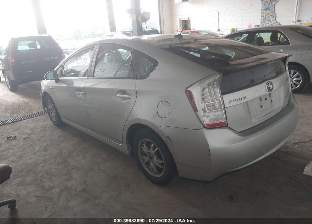 2011 TOYOTA PRIUS TWO VIN: JTDKN3DU9B0264846