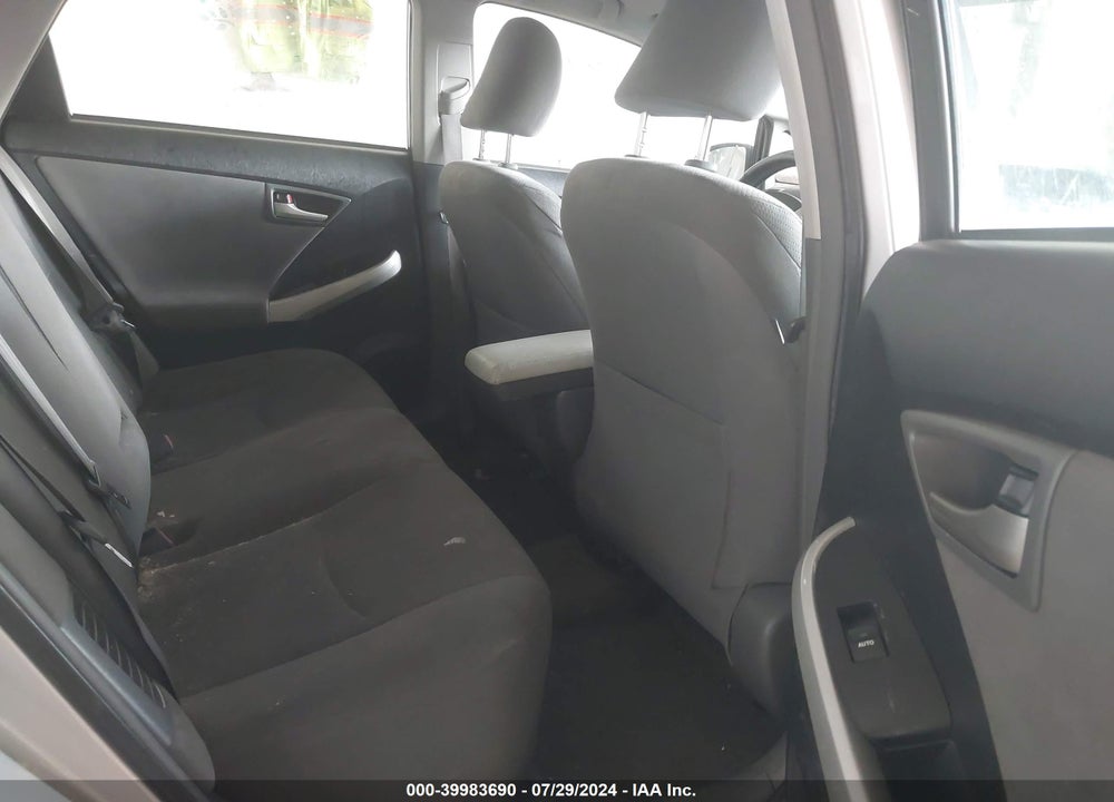 2011 TOYOTA PRIUS TWO VIN: JTDKN3DU9B0264846