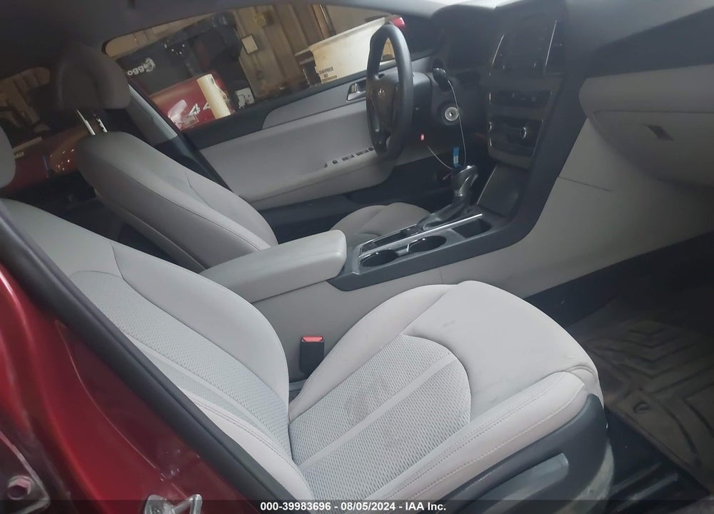 2015 HYUNDAI SONATA SE VIN: 5NPE24AF6FH209295