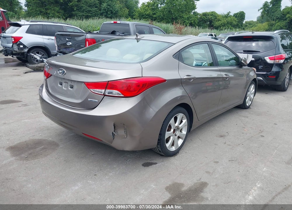 2012 HYUNDAI ELANTRA LIMITED VIN: 5NPDH4AE2CH101589