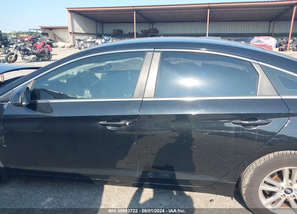 2015 HYUNDAI SONATA SE VIN: 5NPE24AF5FH185636