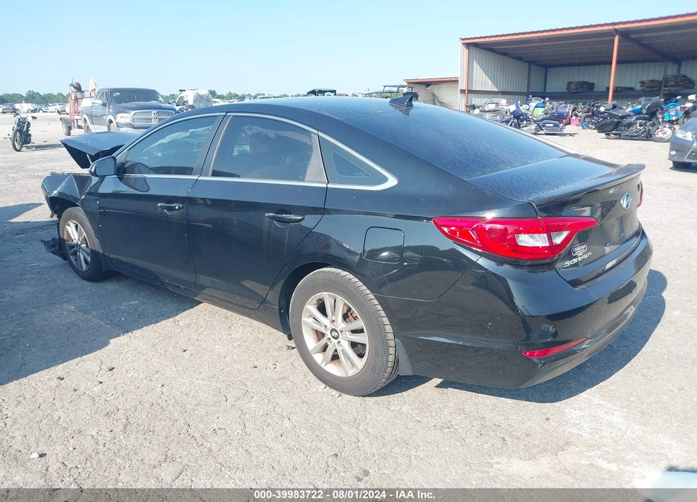 2015 HYUNDAI SONATA SE VIN: 5NPE24AF5FH185636