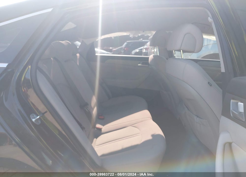 2015 HYUNDAI SONATA SE VIN: 5NPE24AF5FH185636