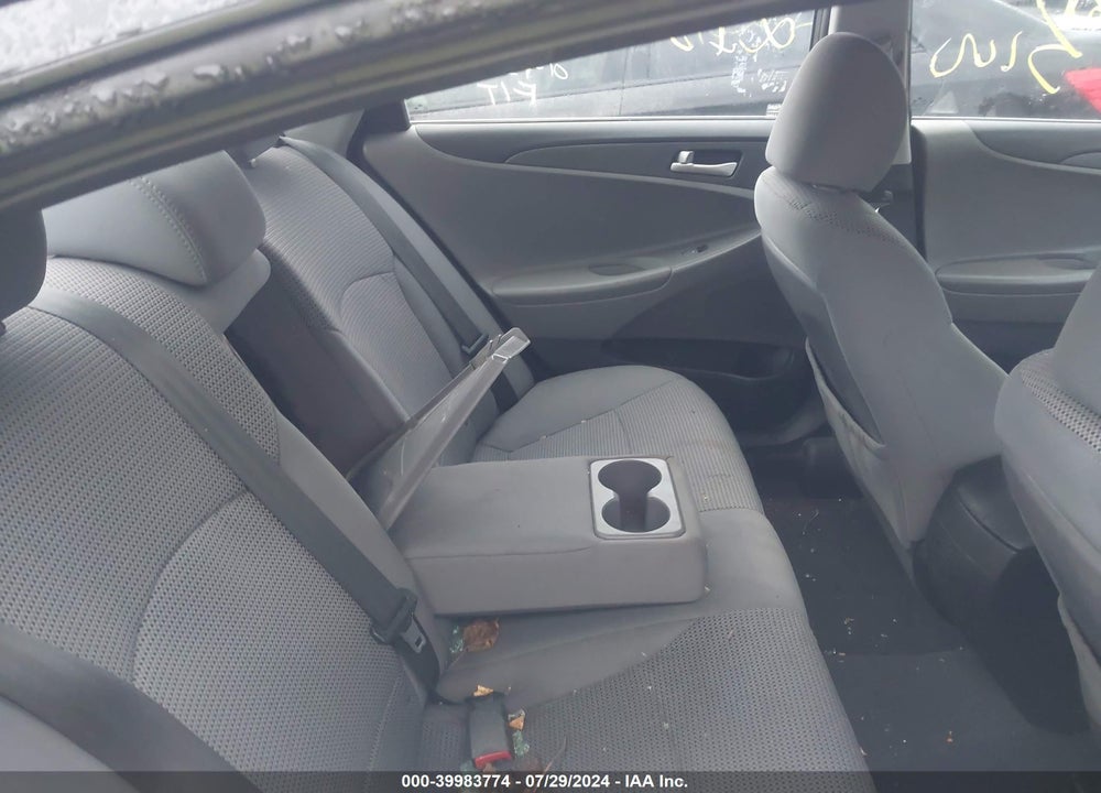 2011 HYUNDAI SONATA VIN: 5NPEB4AC6BH018086