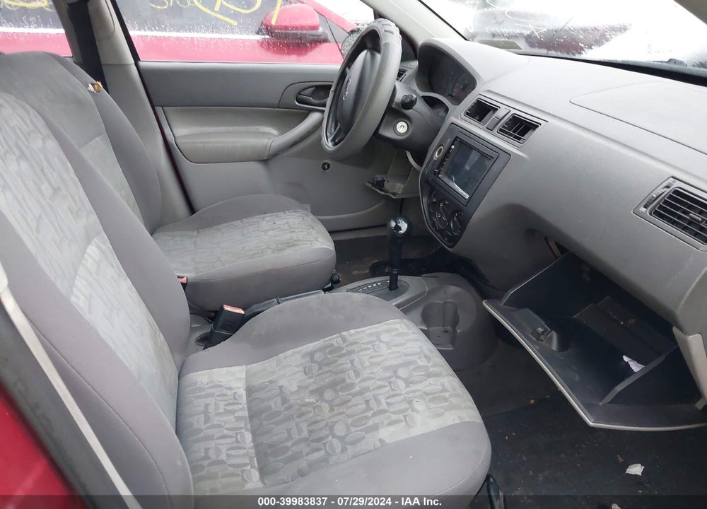 2005 FORD FOCUS VIN: 1FAFP34NX5W164699