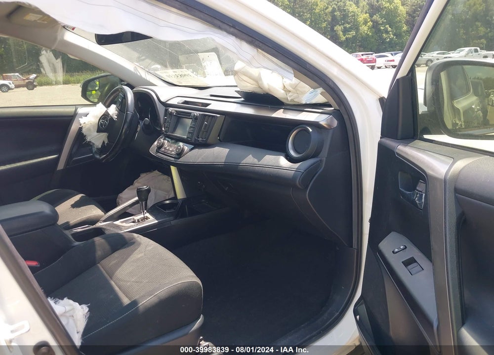 2016 TOYOTA RAV4 HYBRID XLE VIN: JTMRJREV4GD059147