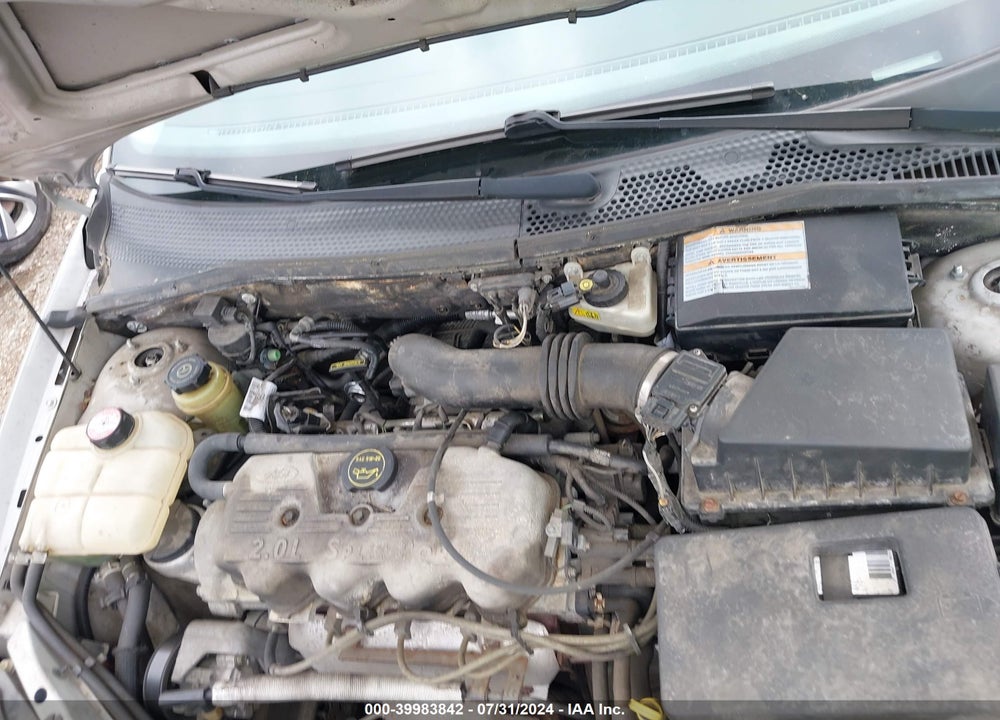 2001 FORD FOCUS LX VIN: 1FAFP33P61W205827