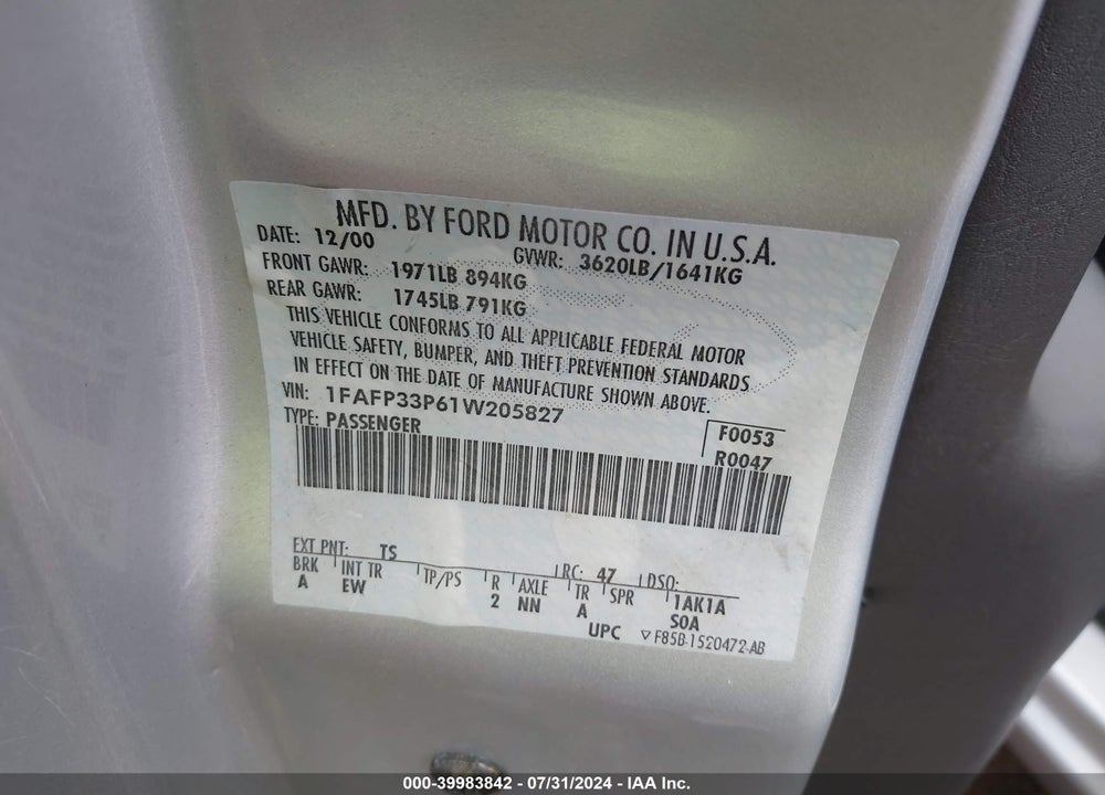 2001 FORD FOCUS LX VIN: 1FAFP33P61W205827