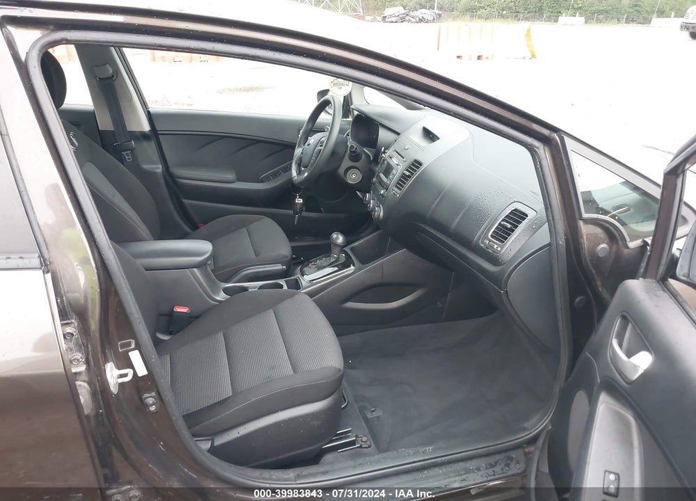 2017 KIA FORTE LX VIN: 3KPFK4A71HE081424