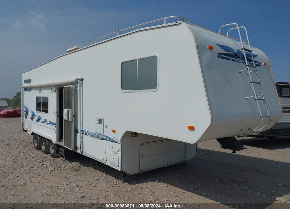 2005 WEEKEND WARRIOR LE3105 VIN: 5HRSS31315C005406